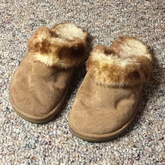 Lamo Shoes - Lamo Chestnut Suede Slip-on Scuff Slippers - Small